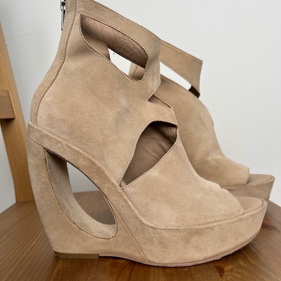 Authentic - Ann Demeulemeester Size 39 Suede Cutout Platform Wedge Booties Italy - Picture 8 of 13